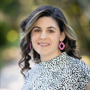 Meet your Posher, Lily